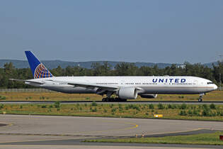 United Airlines, N2748U, Boeing B777-322ER, msn: 64994/1580, 12.August 2025, FRA Frankfurt, Germany.