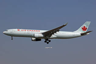 Air Canada, C-GFAJ, Airbus A330-343X, msn: 284, 13.August 2025, FRA Frankfurt, Germany.