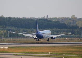 Jettime, Boeing B 737-8U3, OY-JZO, BER, 21.09.2025