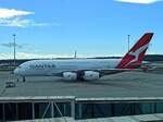 Qantas, Airbus A 380, VH-OQH, Melbourne Int.