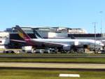 Asiana Airlines, Boeing 777-28ER, HL-8254, Sydney Int.