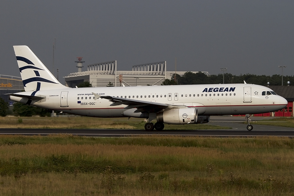 Aegan Airlines, SX-DGC, Airbus, A320-232, 21.08.2012, FRA, Frankfurt, Germany



