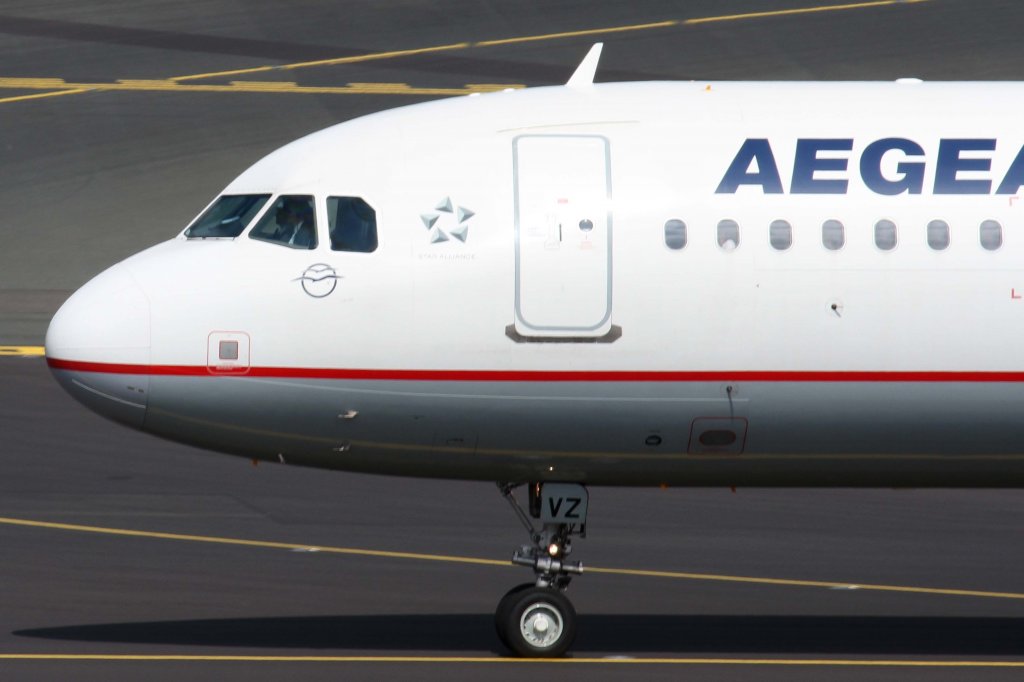 Aegean Airlines, SX-DVZ, Airbus, A 321-200 (Bug/Nose), 11.08.2012, DUS-EDDL, Dsseldorf, Germany 