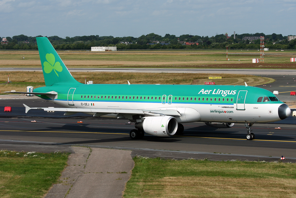 Aer Lingus A320 EI-DEJ rollt zur 23L in DUS / EDDL / Dsseldorf am 06.07.2008