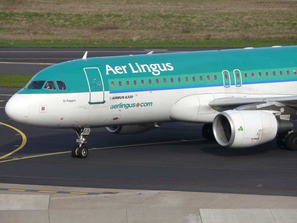 Aer Lingus  St Pappin ; EI-DES; Airbus 320. Flughafen Dsseldorf. 02.04.2010.