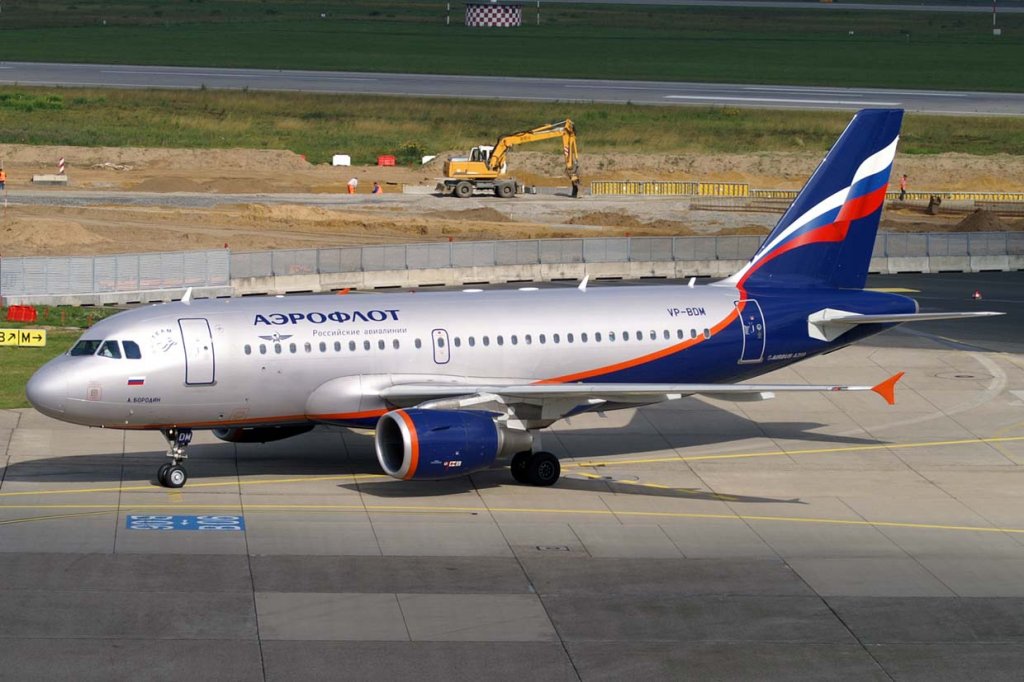 Aeroflot, VP-BDM, Airbus A 319-100 (A. Borodin), 2007.07.10, DUS, Dsseldorf, Germany