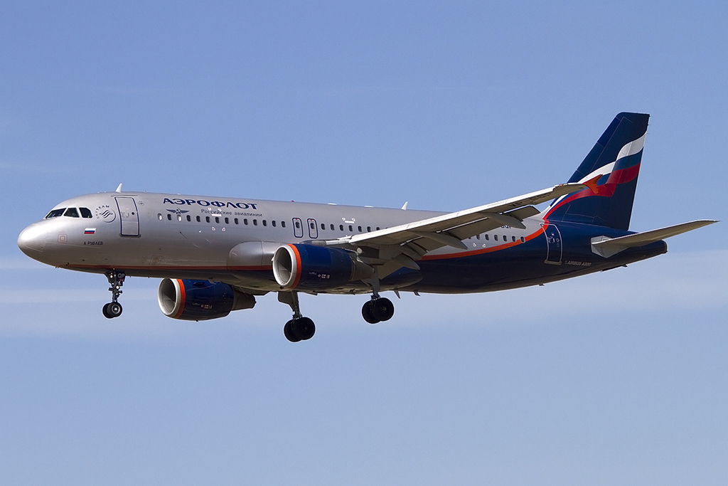 Aeroflot, VP-BQP, Airbus, A320-214, 14.09.2012, BCN, Barcelona, Spain 




