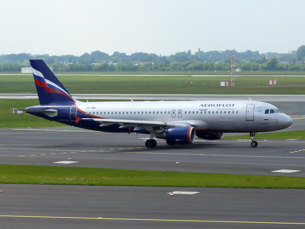 Aeroflot; VP-BWI; Airbus A320-214. Flughafen Dsseldorf. 28.05.2010.