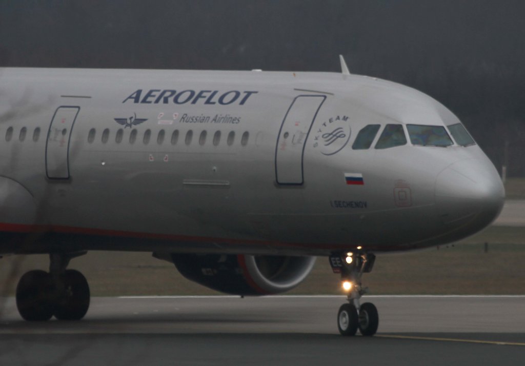 Aeroflot, VQ-BEE  I.Sechenov , Airbus, A 321-200 (Bug/Nose), 11.03.2013, DUS-EDDL, Dsseldorf, Germany 