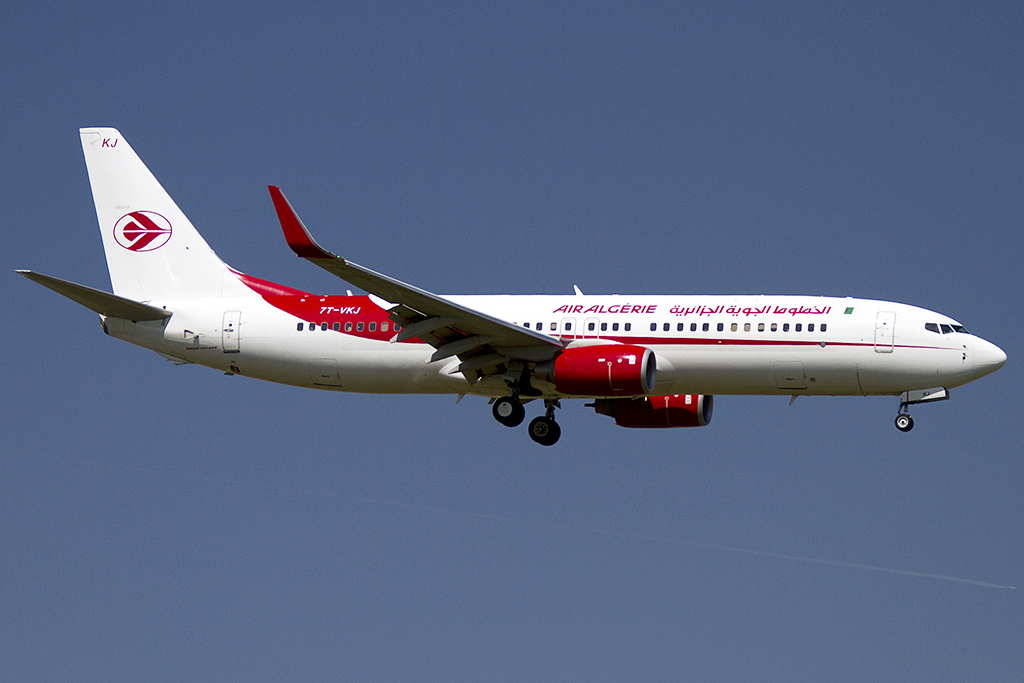 Air Algerie, 7T-VKJ, Boeing, B737-8D6, 18.08.2012, CDG, Paris, France



