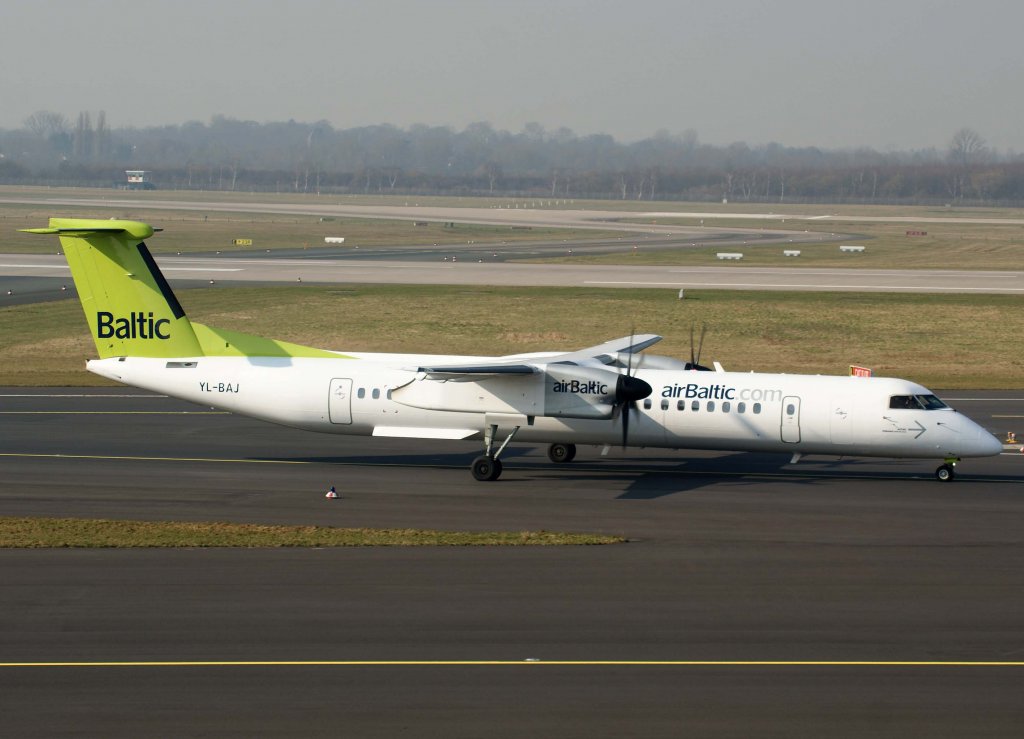 Air Baltic, YL-BAJ, DHC 8Q-400, 04.03.2011, DUS-EDDL, Dsseldorf, Germany