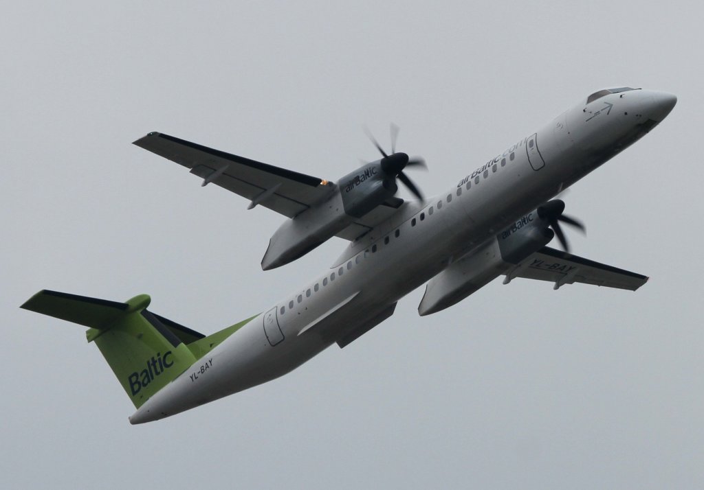 Air Baltic, YL-BAY, Bombardier, DHC 8Q-400, 11.03.2013, DUS-EDDL, Dsseldorf, Germany 