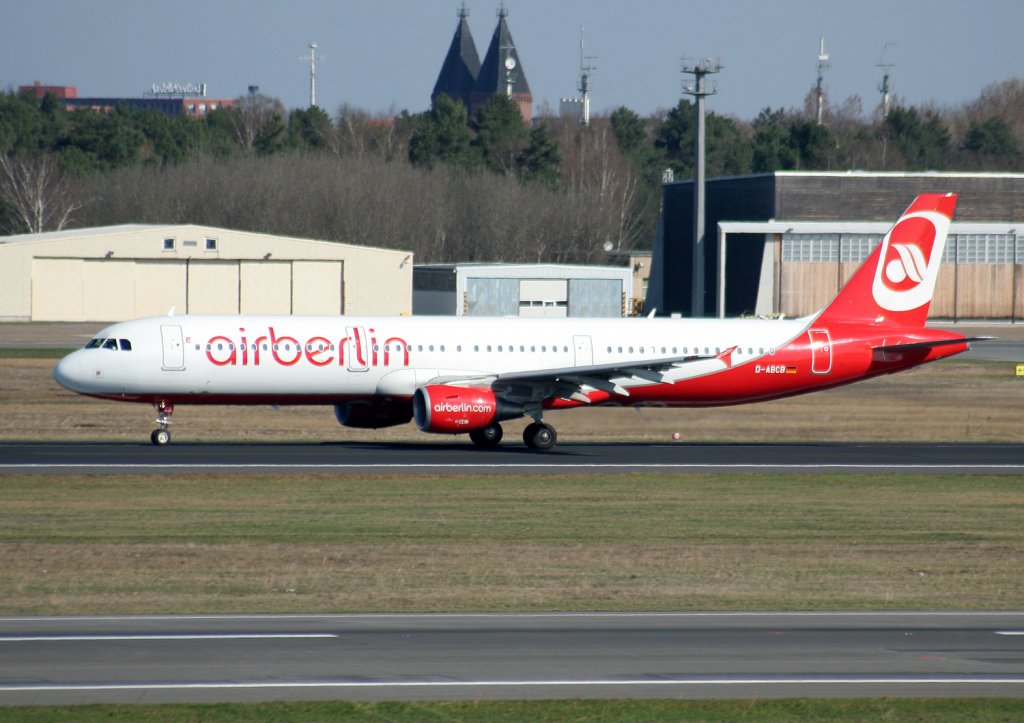 Air Berlin A 321-211 D-ABCB beim Start in Berlin-Tegel am 02.04.2010