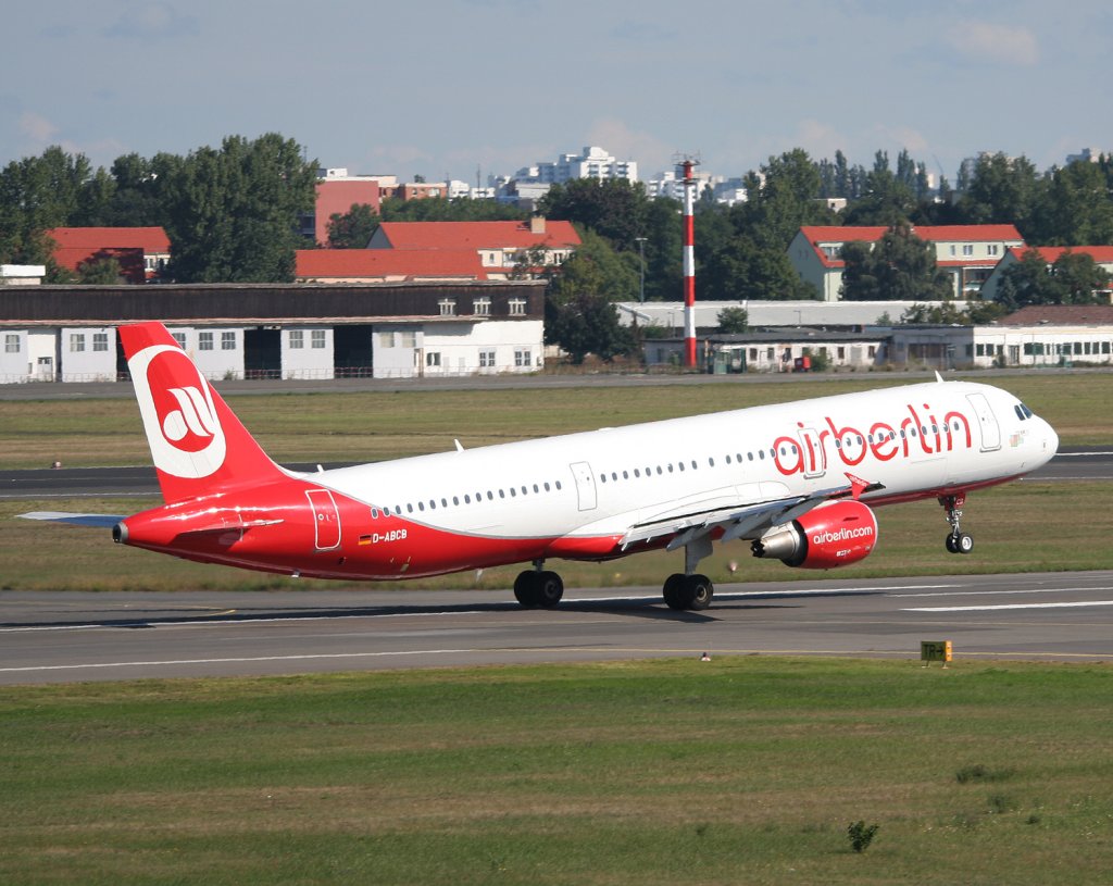 Air Berlin A 321-211 D-ABCB beim Start in Berlin-Tegel am 05.09.2010