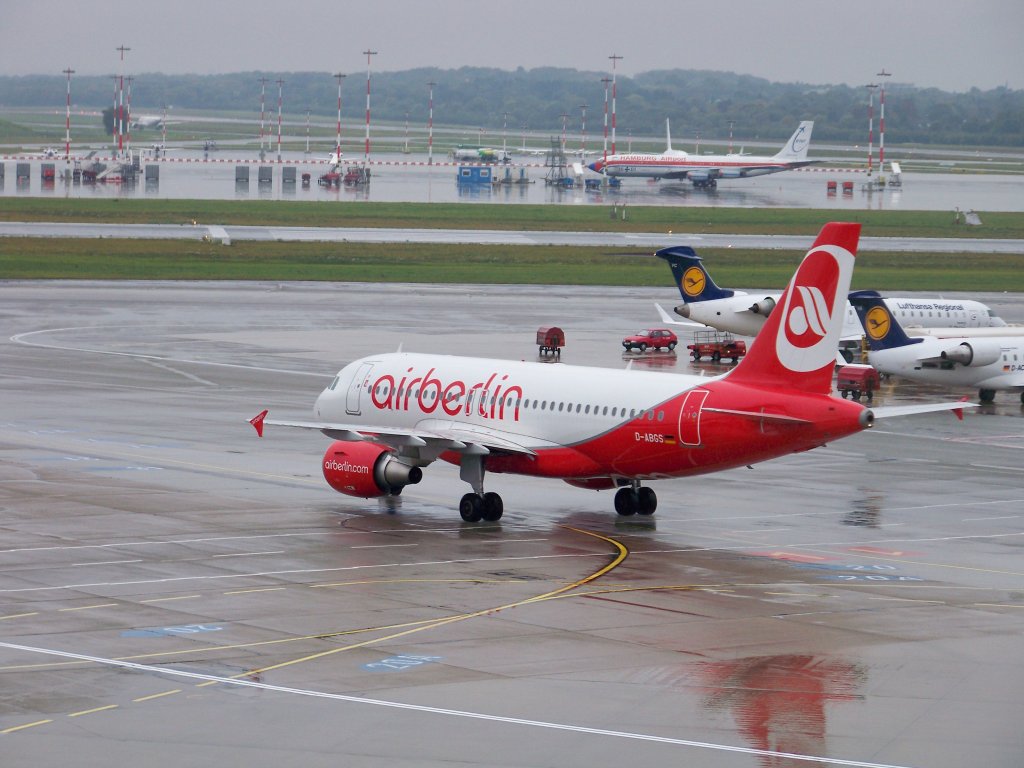 Air Berlin, A319-112, D-ABGS am Flughafen Hamburg