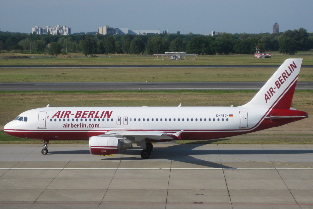 Air Berlin 
Airbus A320-214 
D-ABDM 
Berlin-Tegel
09.09.09
