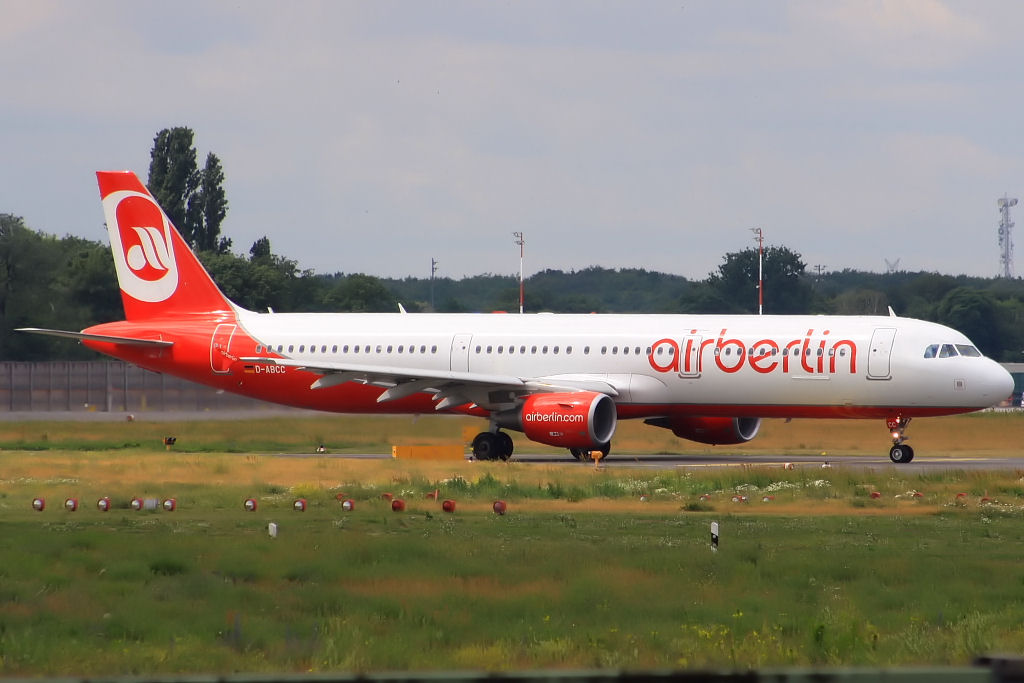 Air Berlin 
Airbus A321-211 
D-ABCC 
TXL Berlin [Tegel], Germany
18.06.11