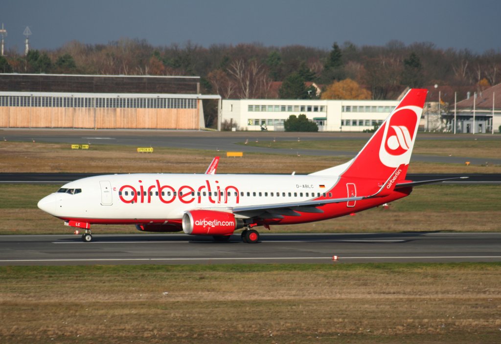 Air Berlin B 737-76J D-ABLC beim Start in Berlin-Tegel am 21.11.2009