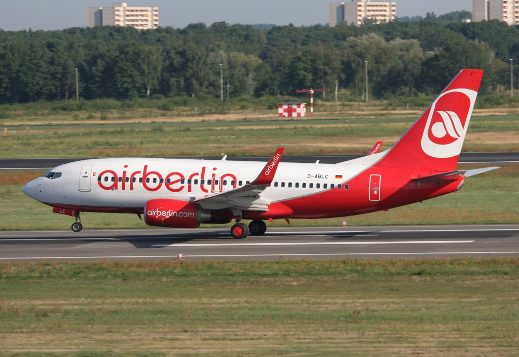 Air Berlin B 737-76J D-ABLC beim Start in Berlin-Tegel am 21.08.2010