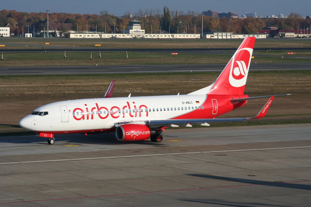 Air Berlin B 737-76J(WL) D-ABLC am 31.10.2009 auf dem Flughafen Berlin-Tegel