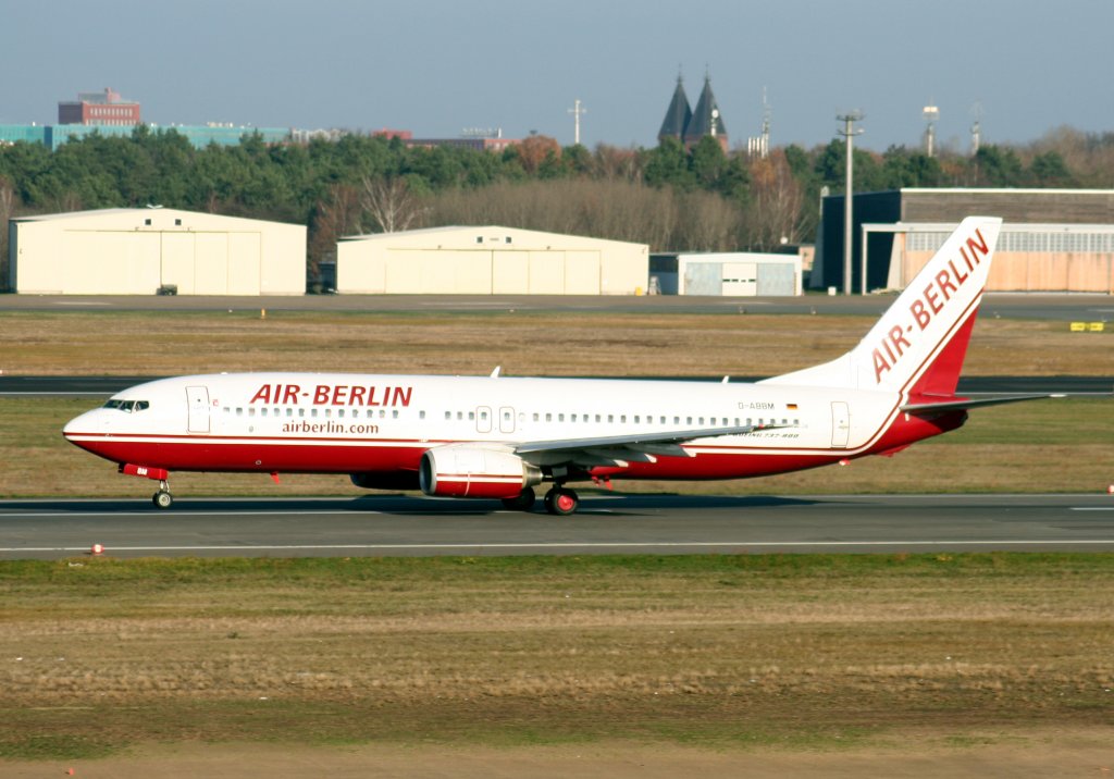 Air Berlin B 737-85F D-ABBM beim Start in Berlin-Tegel am 21.11.2009