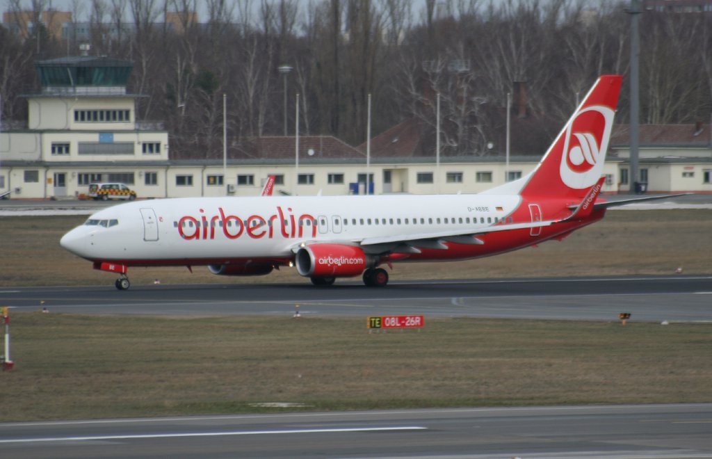 Air Berlin B 737-86J  D-ABBE beim Start in Berlin-Tegel am 27.02.2010