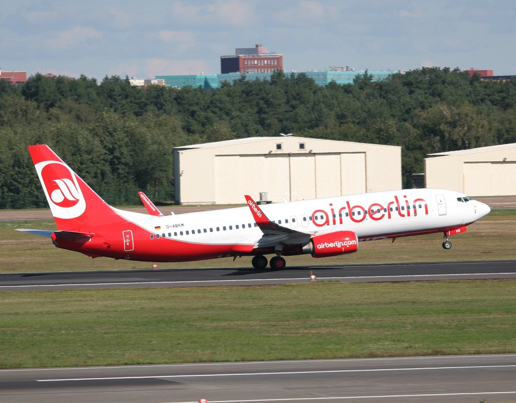 Air Berlin B 737-86J D-ABKM beim Start in Berlin-Tegel am 05.09.2010