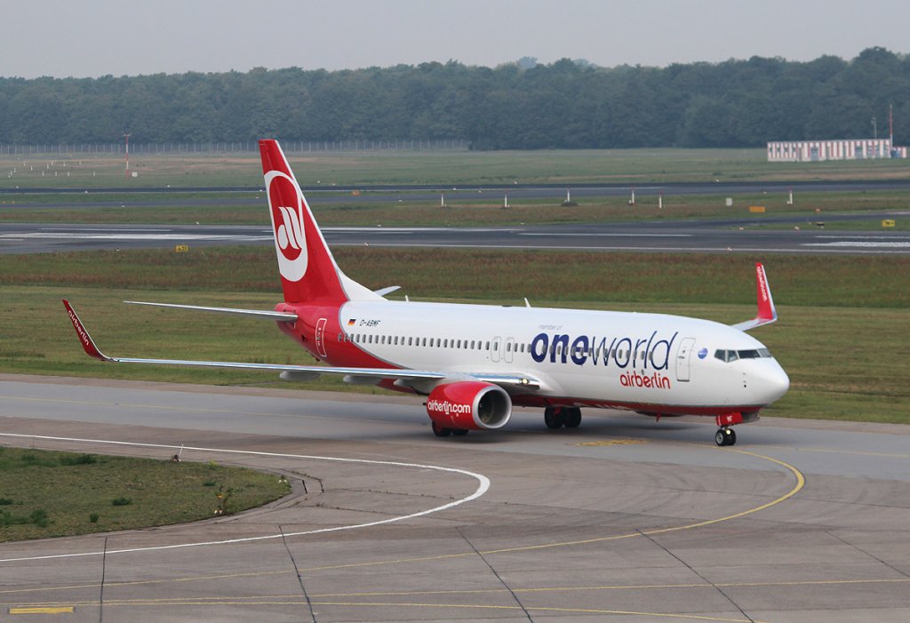Air Berlin B 737-86J D-ABMJ bei der Ankunft in Berlin-Tegel am 22.08.2012