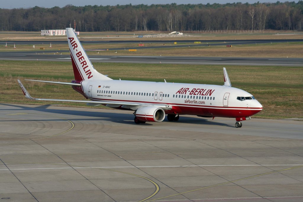 Air Berlin B 737-86J(WL) D-ABAO bei der Ankunft in Berlin-Tegel am 02.04.2010