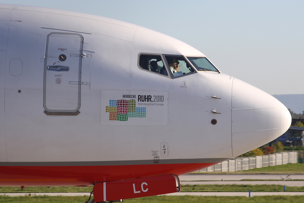 Air Berlin 
Boeing 737-76J 
D-ABLC 
STR Stuttgart [Echterdingen], Germany
10.10.10

(Sticker mit der  RUHR 2010 -Aufschrift  Kulturhauptstadt Europas - Herdecke )