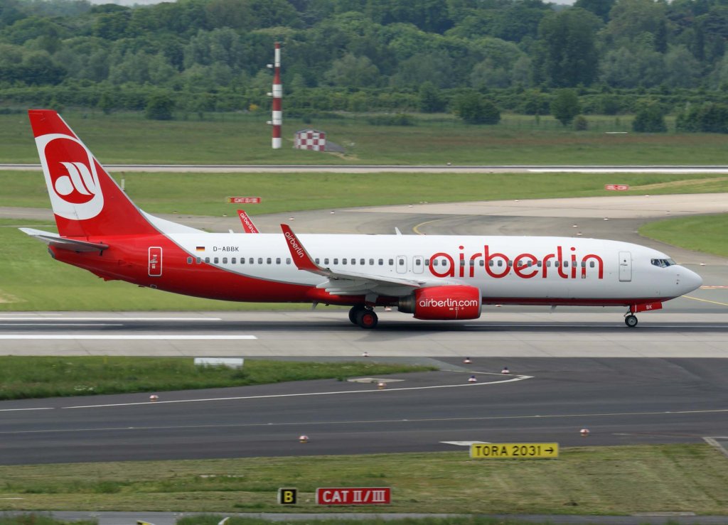Air Berlin, D-ABBK (aktuelle AB-Lackierung), Boeing 737-800 WL, 2009.05.13, DUS, Dsseldorf, Germany