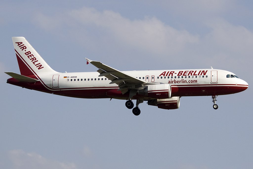 Air Berlin, D-ABDB, Airbus, A320-214, 17.08.2009, DUS, Duesseldorf, Germany 

