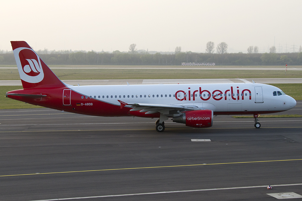 Air Berlin, D-ABDB, Airbus, A320-214, 29.03.2011, DUS, Düsseldorf, Germany 



