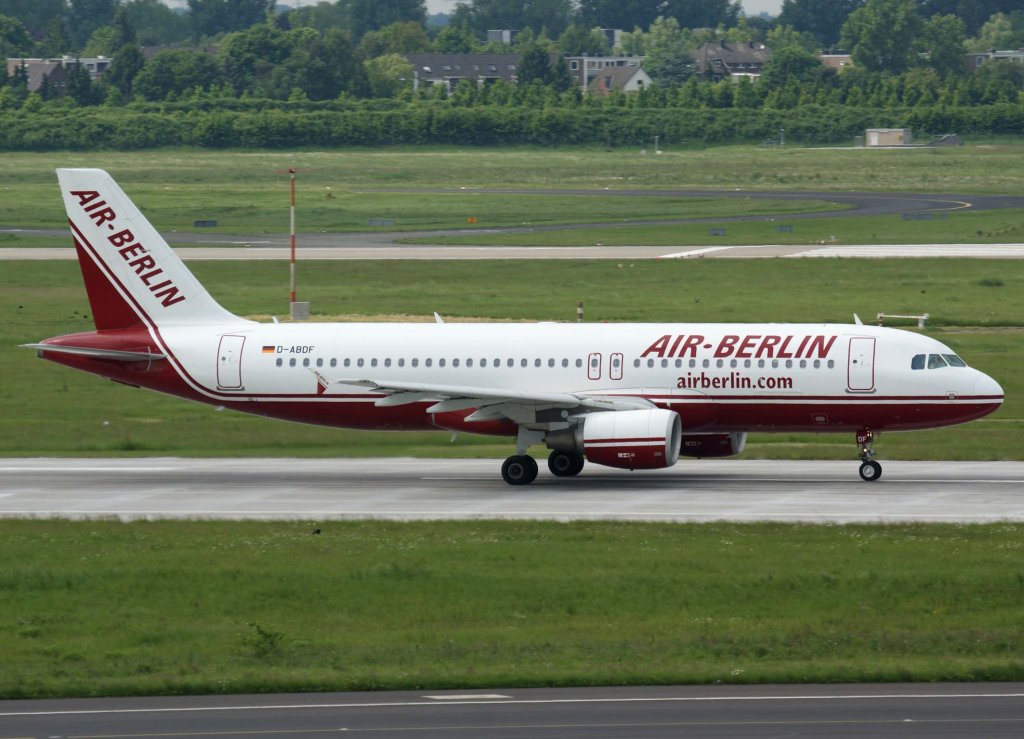 Air Berlin, D-ABDF (alte-AB-Lackierung), Airbus A 320-200, 2009.05.13, DUS, Dsseldorf, Germany
