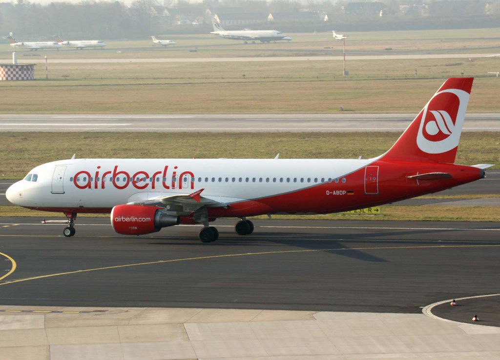 Air Berlin, D-ABDP, Airbus A 320-200 (neue AB-Lackierung), 04.03.2011, DUS-EDDL, Dsseldorf, Germany