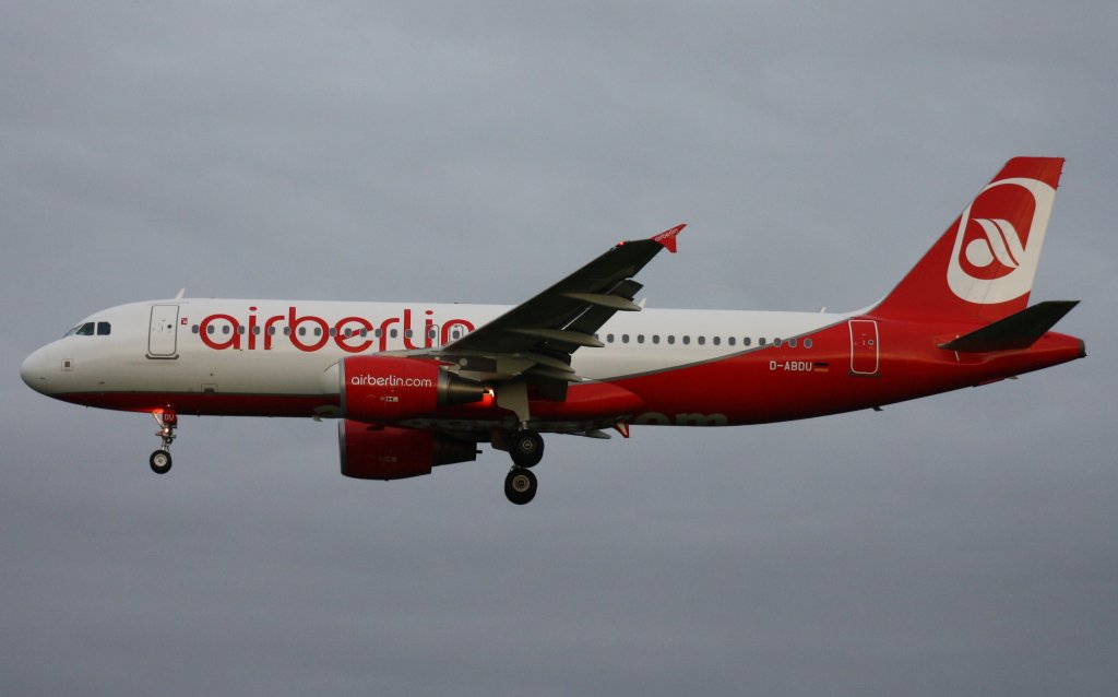 Air Berlin, D-ABDU, Airbus A320-214, 14.09.2011, HAM-EDDH, Hamburg, Germany
