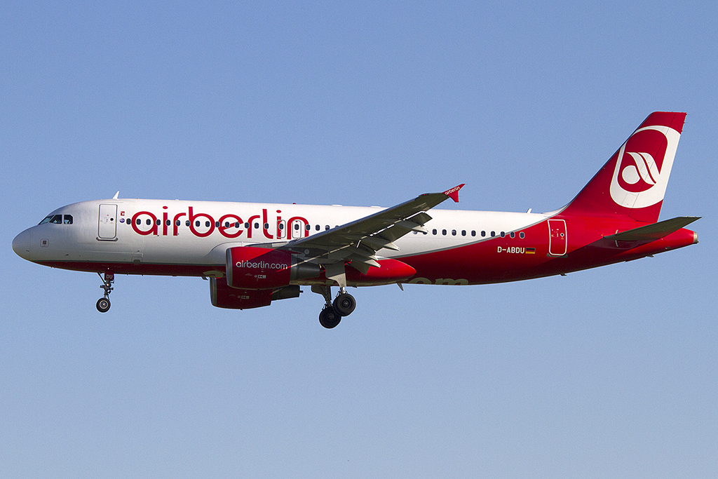Air Berlin, D-ABDU, Airbus, A320-214, 01.05.2013, BCN, Barcelona, Spain 





