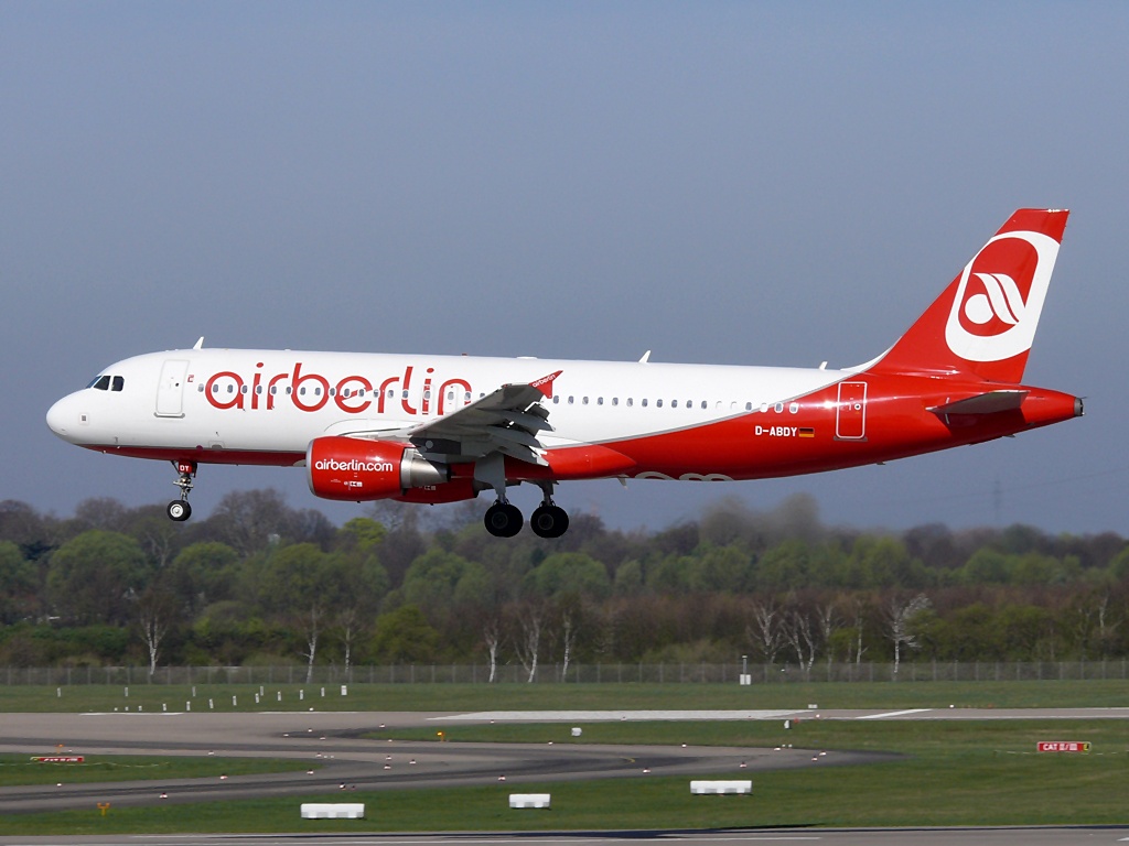 Air Berlin; D-ABDY; Airbus A320-214. Flughafen Dsseldorf. 02.04.2011.