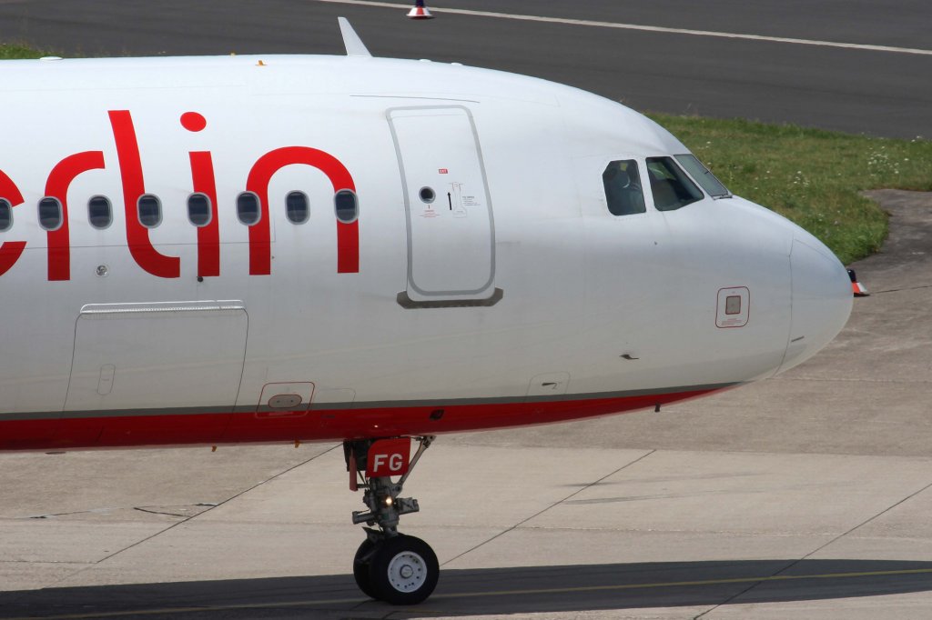 Air Berlin, D-ABFG, Airbus, A 320-200 (Bug/Nose), 11.08.2012, DUS-EDDL, Dsseldorf, Germany 