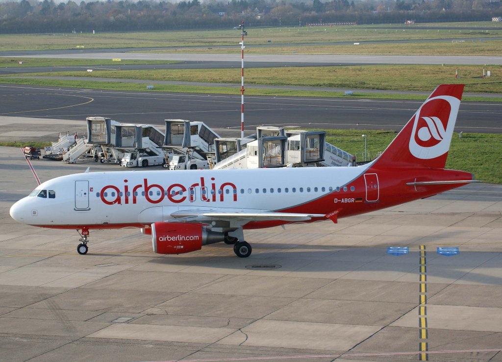 Air Berlin, D-ABGR, Airbus A 319-100 (Oberhausen/Ruhr 2010), 2010.11.21, DUS-EDDL, Dsseldorf, Germany 

