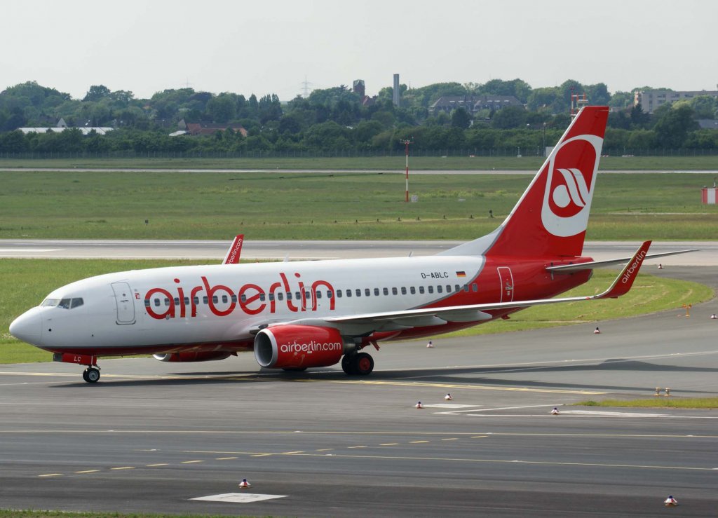 Air Berlin, D-ABLC (aktuelle-AB-Lackierung), Boeing 737-700 wl, 2009.05.13, DUS, Dsseldorf, Germany