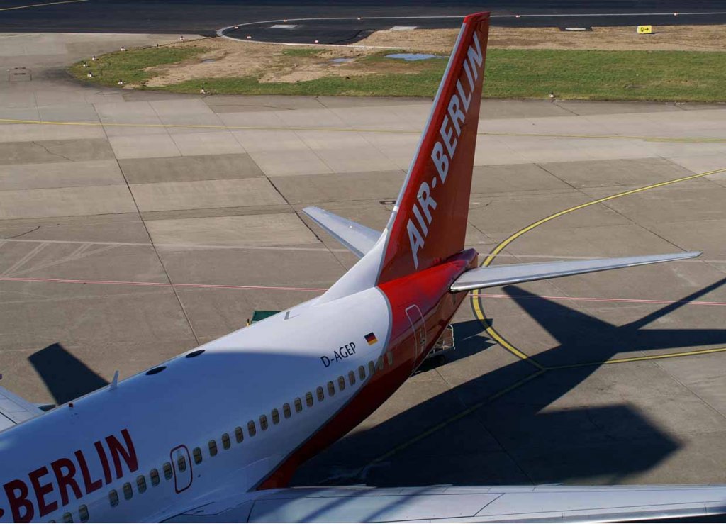Air Berlin, D-AGEP (mittlere-AB-Lackierung), Boeing 737-700, 2008.02.09, DUS, Dsseldorf, Germany