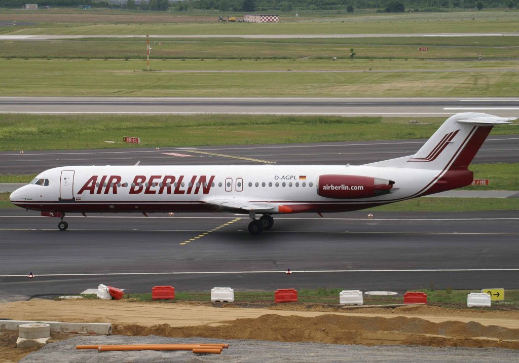 Air Berlin, D-AGPL (alte AB-Lackierung), Fokker 100, 2008.05.22, DUS, Dsseldorf, Germany