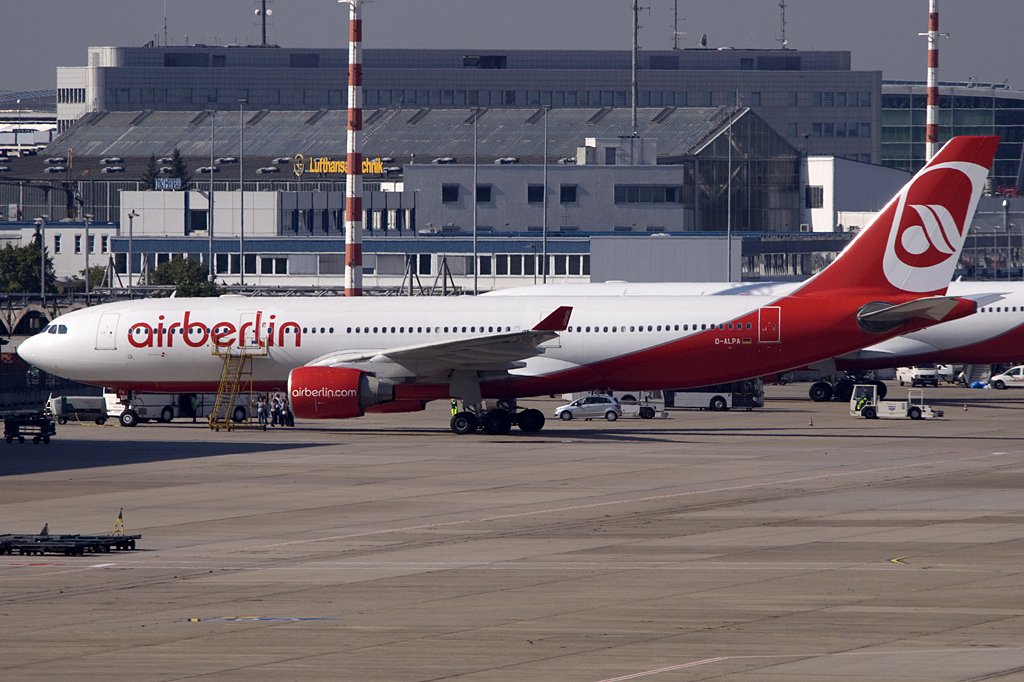 Air Berlin, D-ALPA, Airbus, A330-223, 26.08.2009, DUS, Duesseldorf, Germany 

