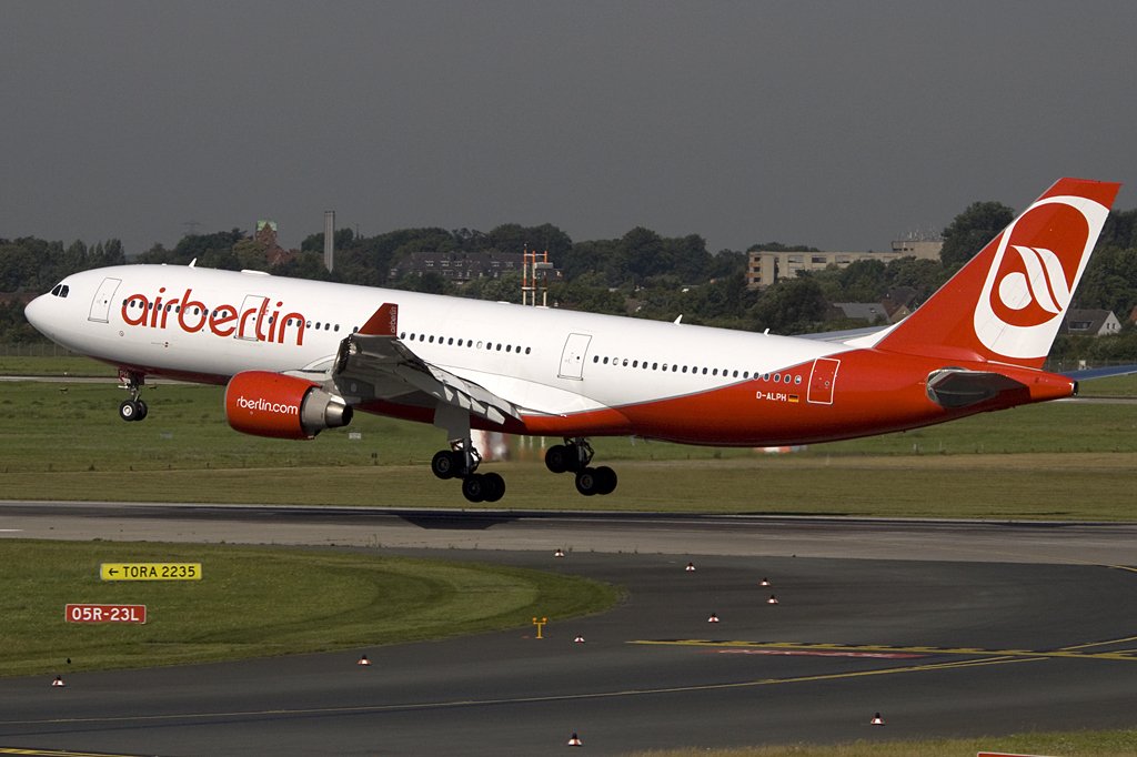 Air Berlin, D-ALPH, Airbus, A330-223, 26.08.2009, DUS, Duesseldorf, Germany 

