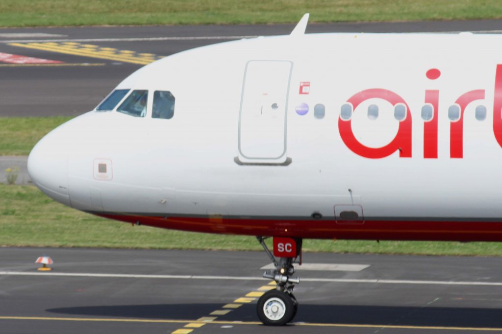 Air Berlin, D-ALSC, Airbus, A 321-200 (Bug/Nose), 11.08.2012, DUS-EDDL, Dsseldorf, Germany 
