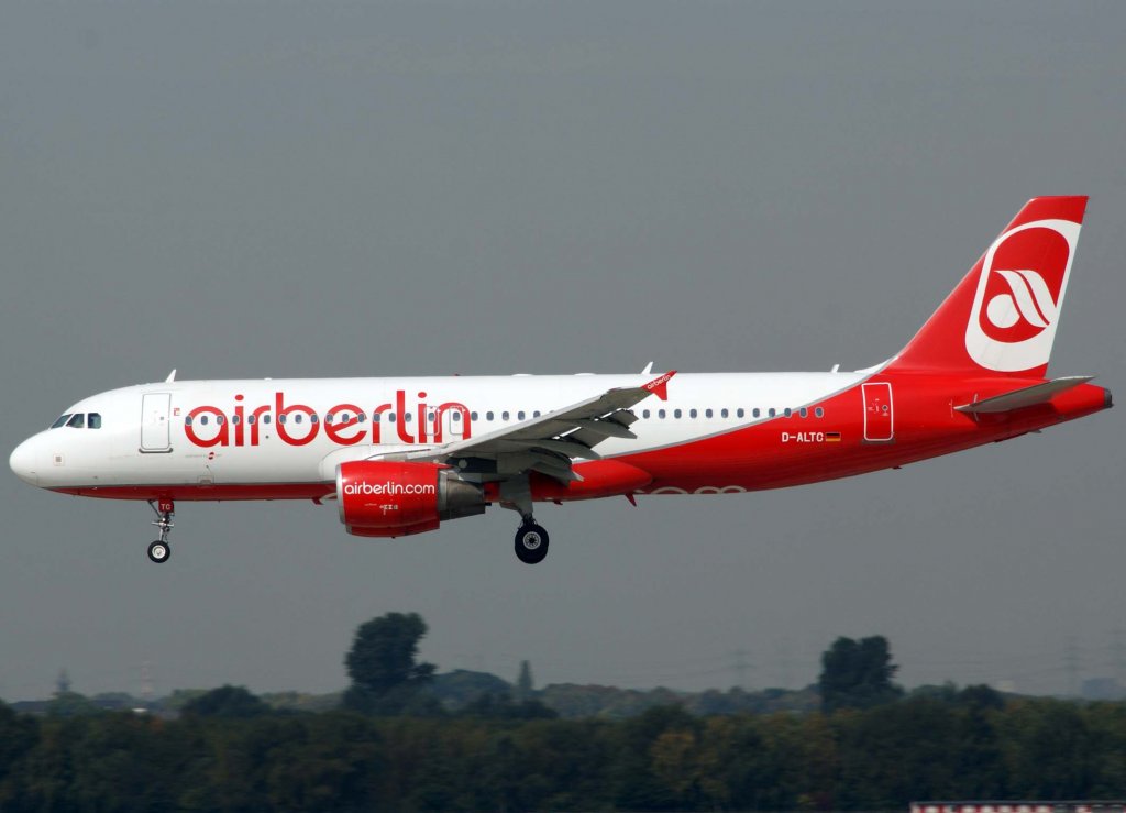 Air Berlin, D-ALTC (aktuelle-AB-Lackierung), Airbus A 320-200, 2009.09.09, DUS, Dsseldorf, Germany