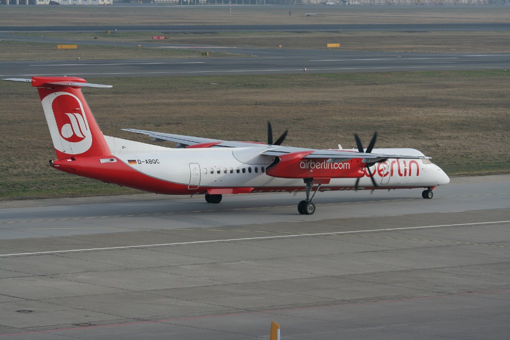 Air Berlin De Havilland Canada DHC-8-402Q D-ABQC am 02.04.2011 auf dem Flughafen Berlin-Tegel