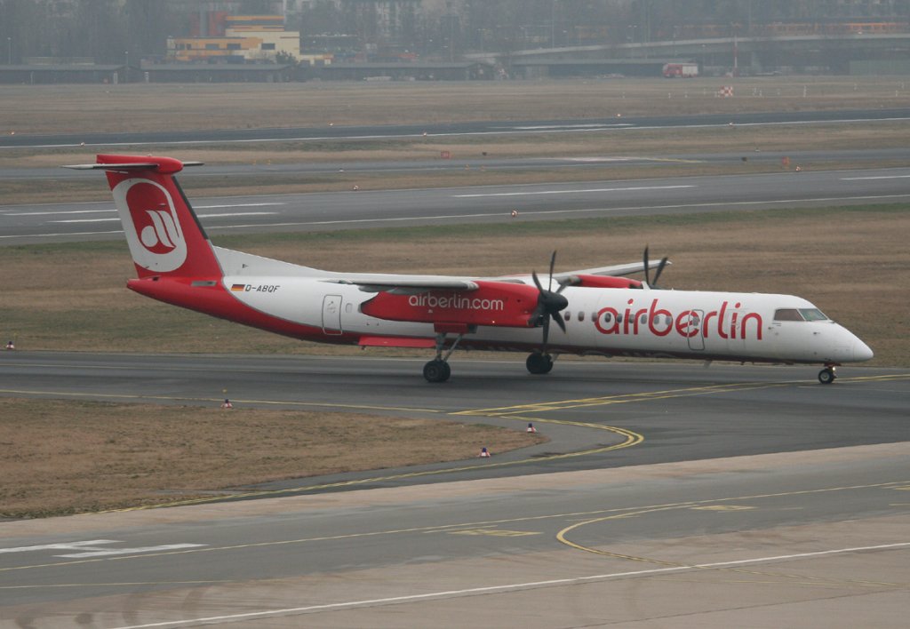 Air Berlin De Havilland Canada DHC-8-402Q D-ABQF bei der Ankunft in Berlin-Tegel am 27.01.2012