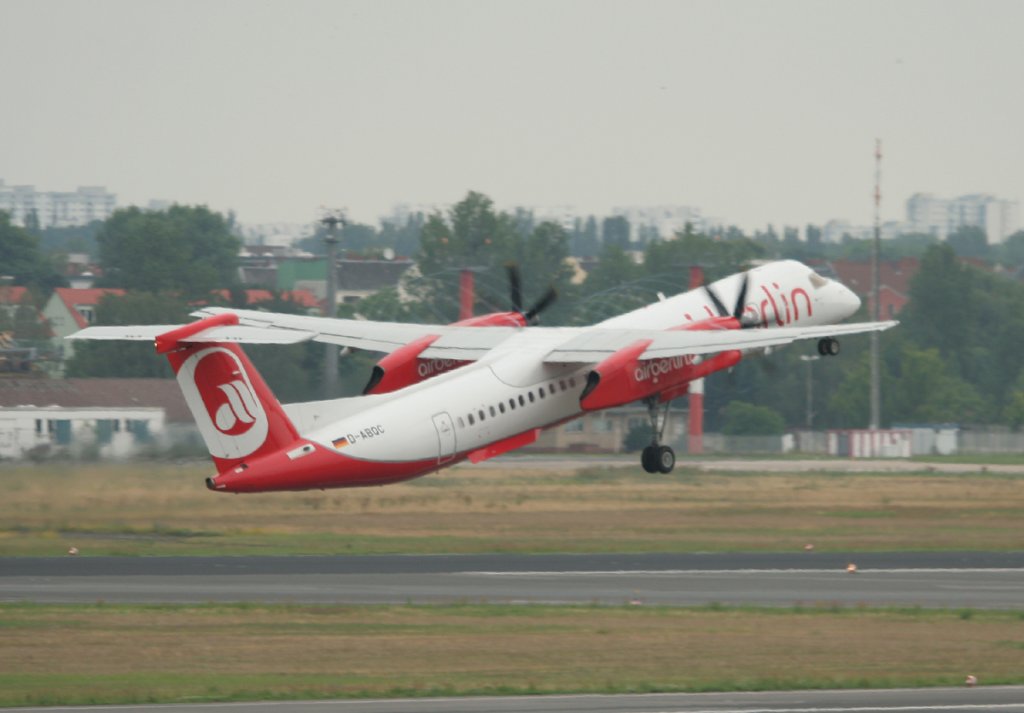 Air Berlin De Havilland Canada DHC-8-402Q D-ABQC beim Start in Berlin-Tegel am 03.07.2012